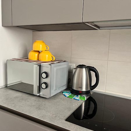 Centrale Ampio Appartamento 5 Minuti Stazione Cinque Terre 斯培西亚 外观 照片
